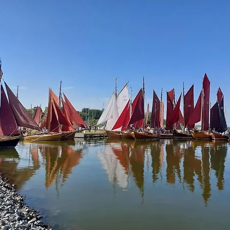 Luxushaus Boddenkueste Mit Sauna Dom wakacyjny Fuhlendorf (Mecklenburg-Vorpommern)